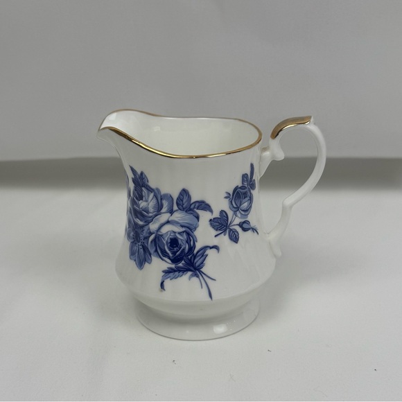 Royal Windsor Blue and Gold Floral Creamer - Picture 1 of 5
